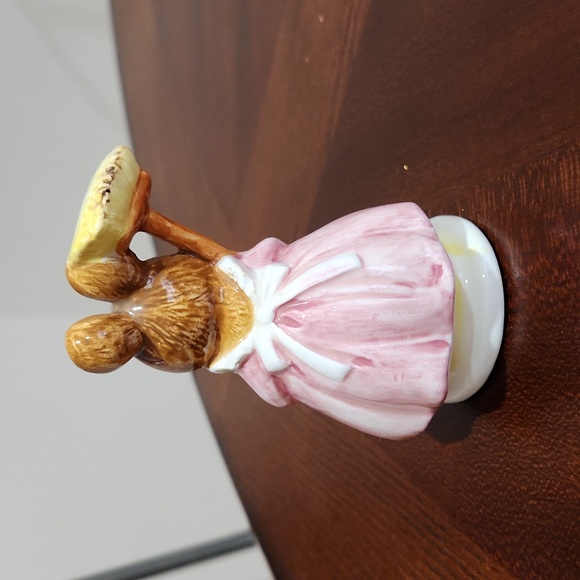 Vintage ceramic mouse with broom - Picture 3 of 4